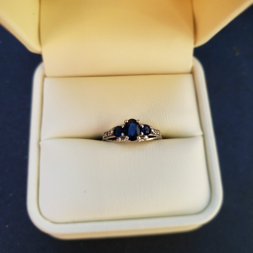 Sapphire ring